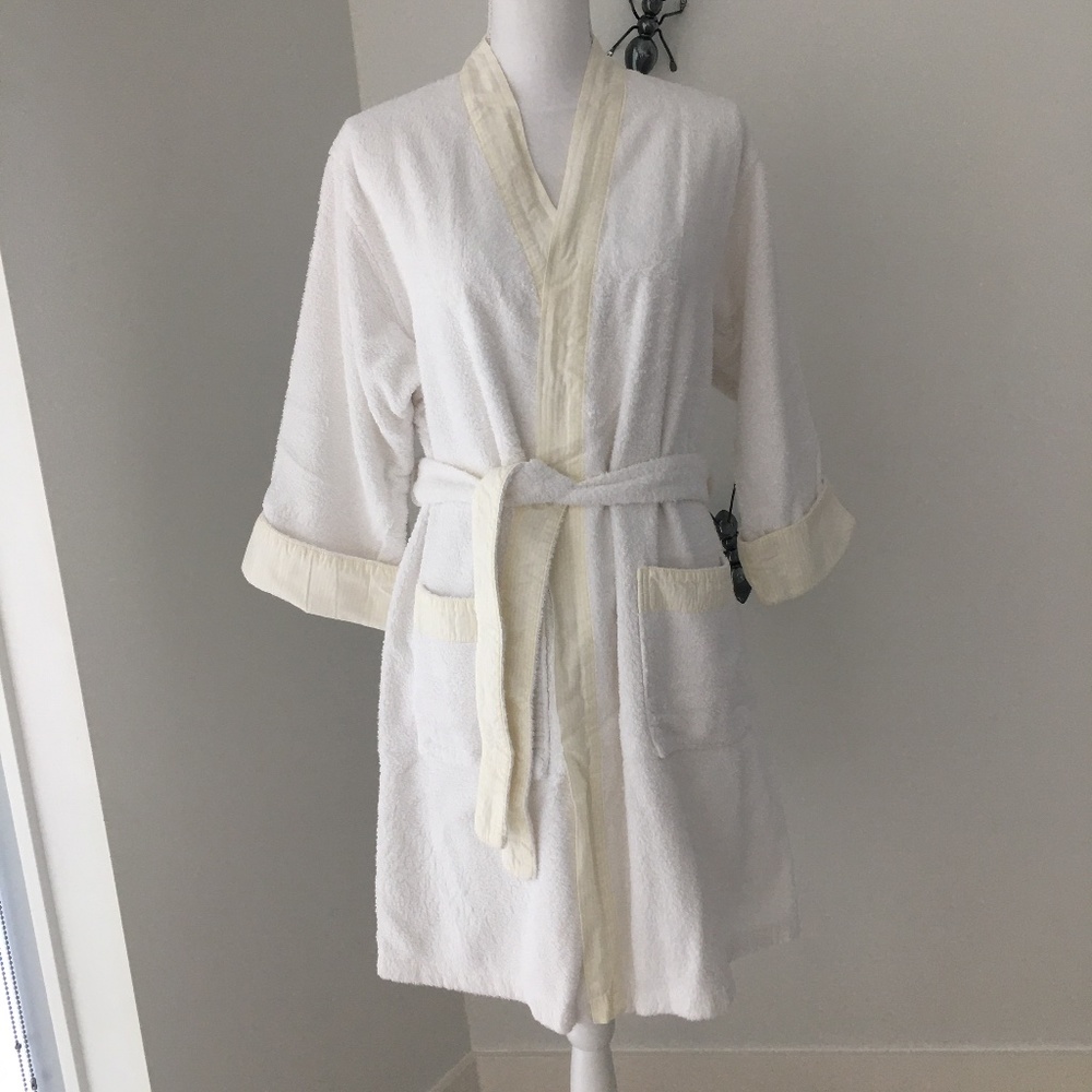 $85 DONNA NADEAU  Bamboo/Cotton  Robe